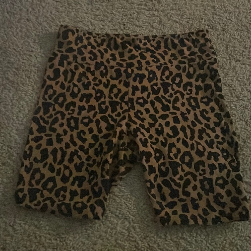 cheetah print biker shorts size L